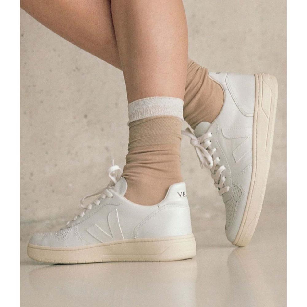 Veja V-10 LEATHER Women's Sneakers White | CA 665BEX